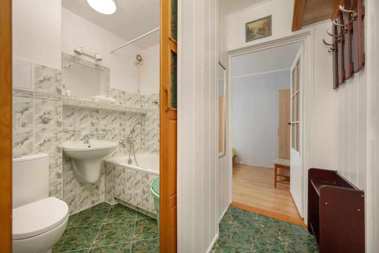 10th Floor With A View In By Renters
